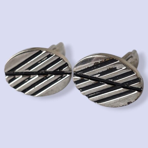 (2/$20) Vintage Oval Black Stripe Cufflinks - Picture 3 of 6